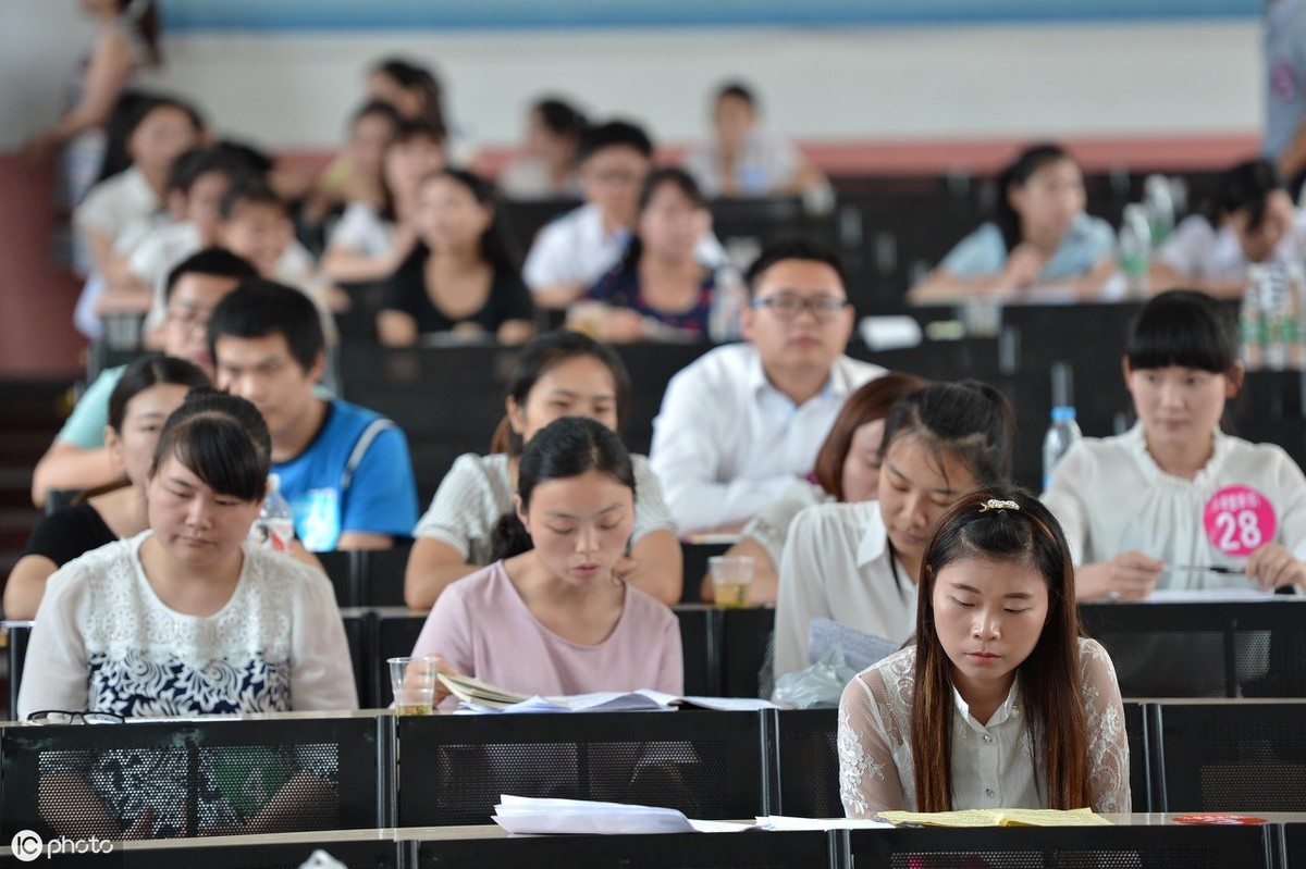 大学生2020年初级会计:100集入门视频教程+500道习题,送你参考
